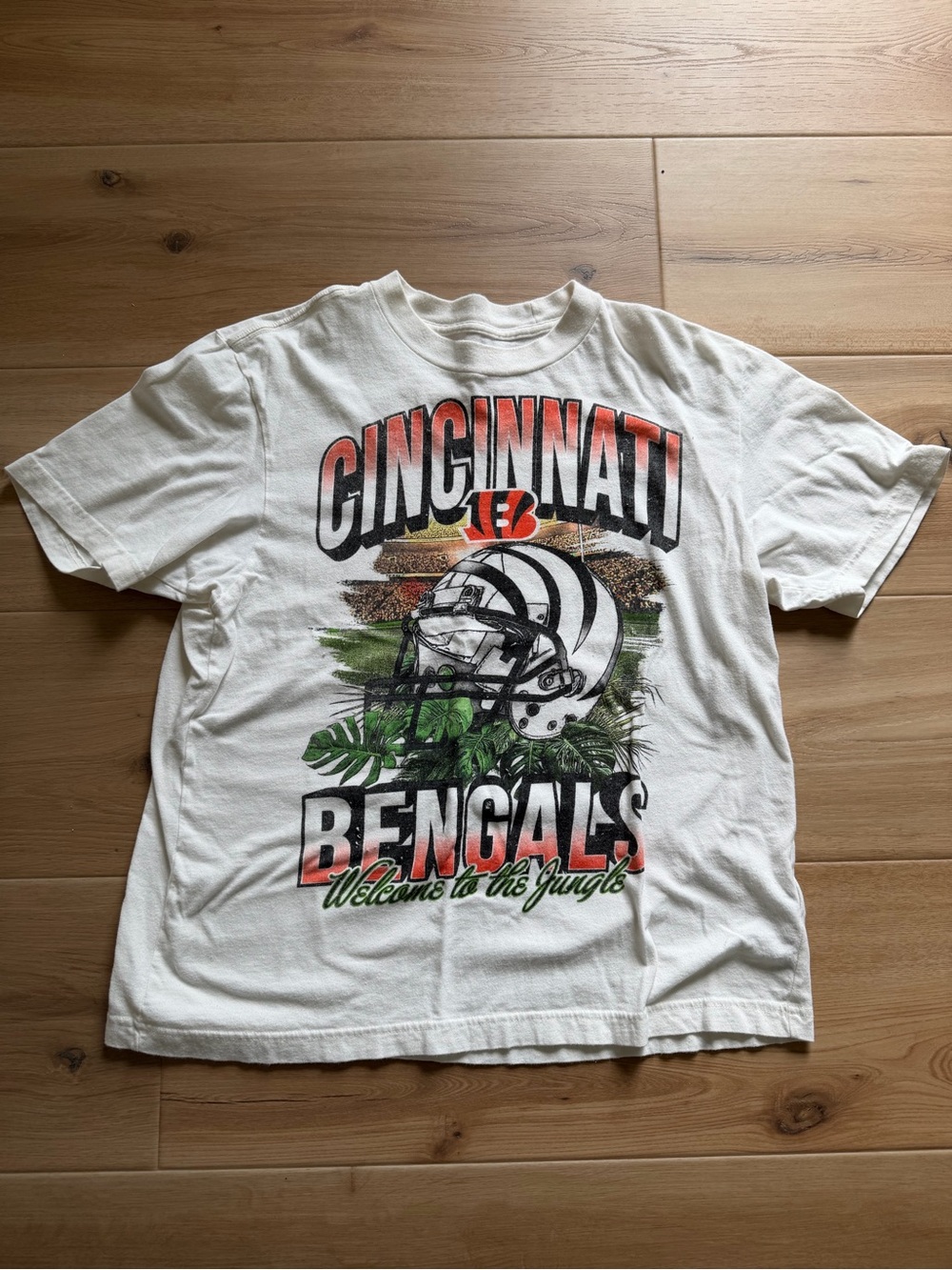 Abercrombie & Fitch White Cincinnati Bengals Graphic Tee
